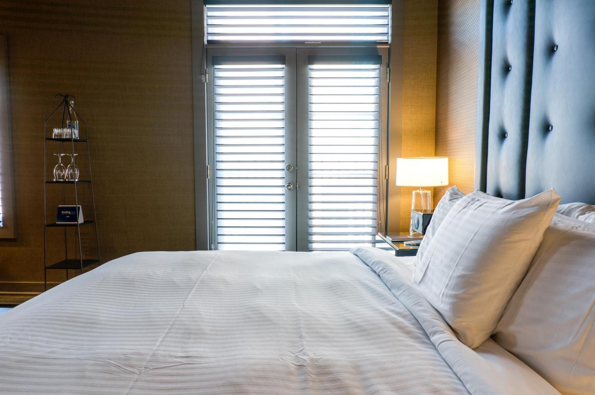 Hotel Arts Kensington YYC Eksteriør billede