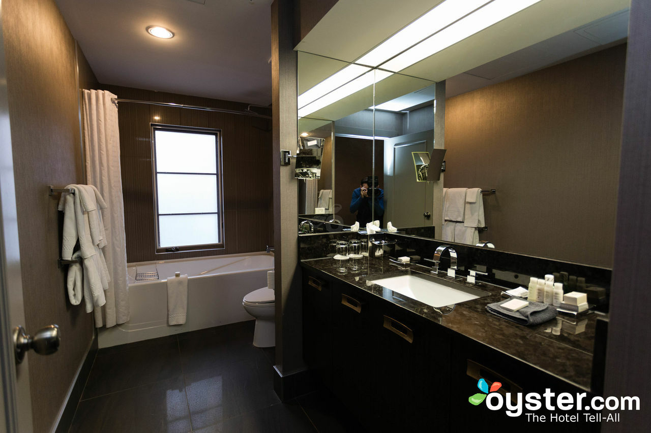 Hotel Arts Kensington YYC Eksteriør billede